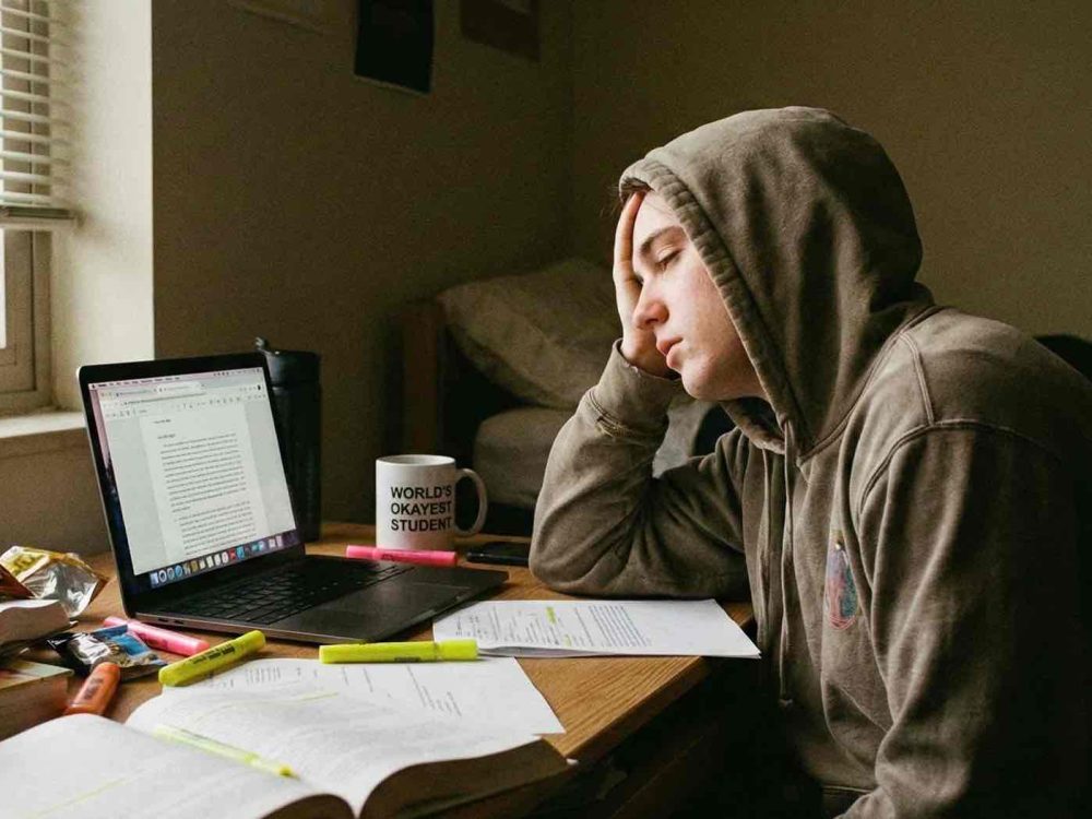 Fatigue et études : pourquoi 60% des étudiants craquent (et comment ne pas en faire partie)